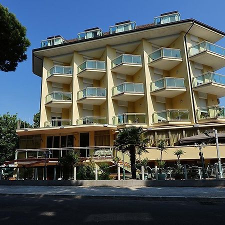 Hotel Bamar Pinarella Ngoại thất bức ảnh