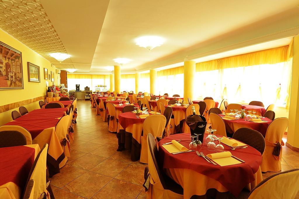 Hotel Bamar Pinarella Ngoại thất bức ảnh