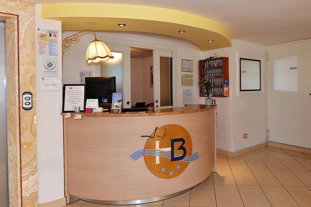 Hotel Bamar Pinarella Ngoại thất bức ảnh